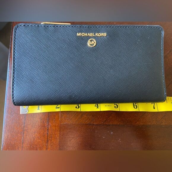 MICHAEL KORS black purse - Picture 8 of 9